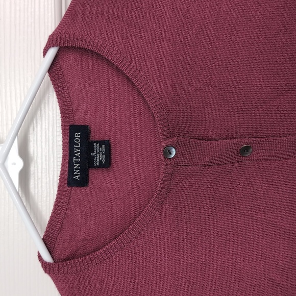 SOLD Ann Taylor sweater cardigan vintage Italian Merino Wool size S - Picture 2 of 10